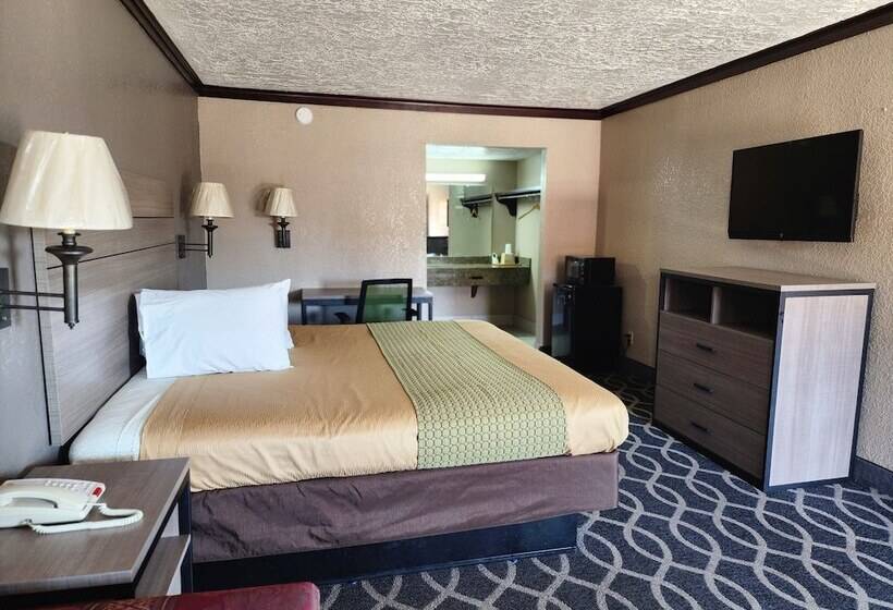 Отель Executive Inn