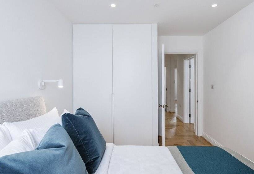 בית מלון כפרי Fox On The Hoe