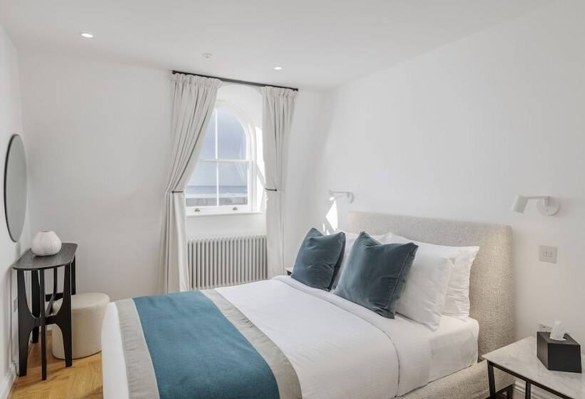 בית מלון כפרי Fox On The Hoe