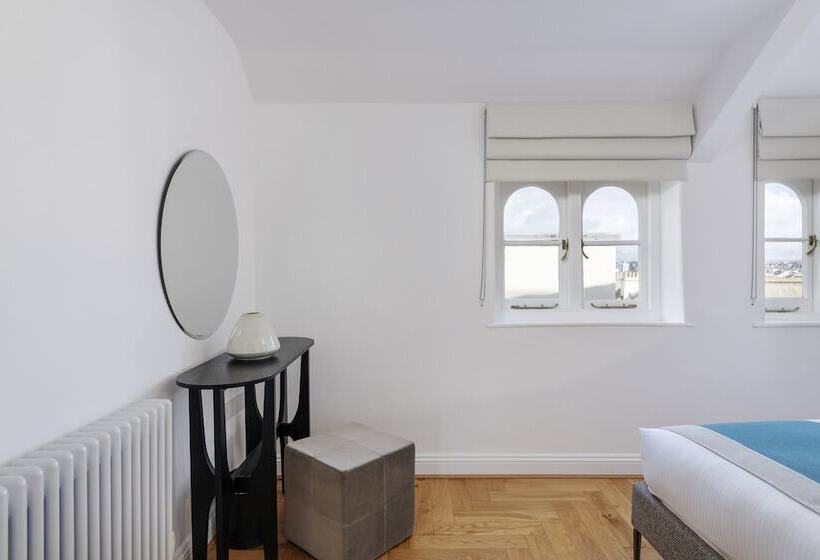 בית מלון כפרי Fox On The Hoe