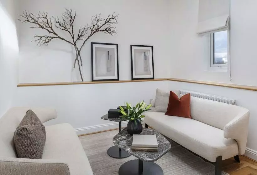 ホテル Fox On The Hoe