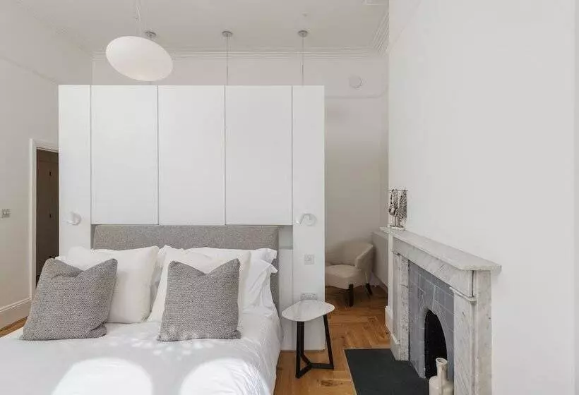 ホテル Fox On The Hoe