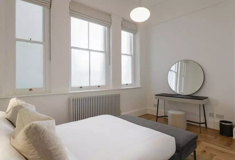 ホテル Fox On The Hoe