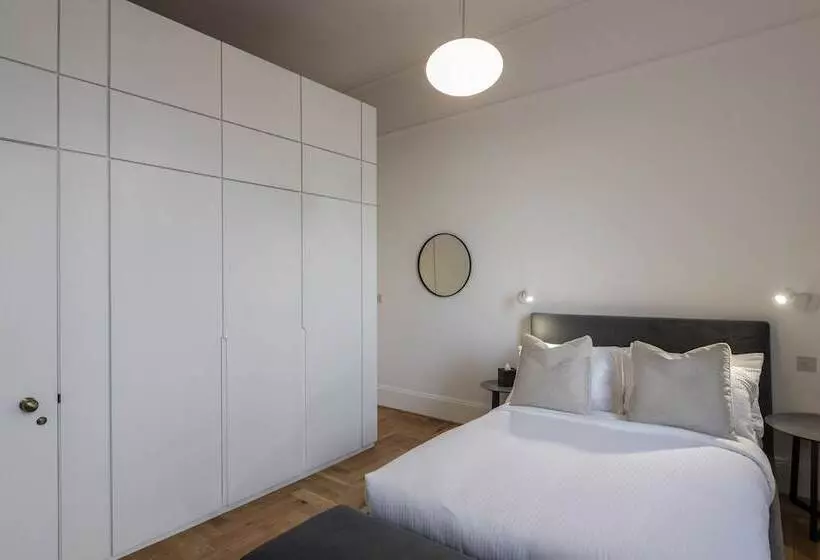 ホテル Fox On The Hoe