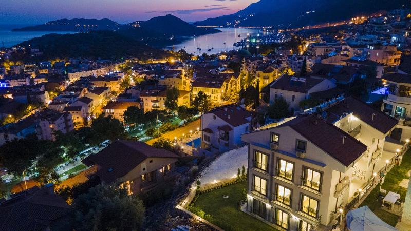 Hotel Lobelya Suites