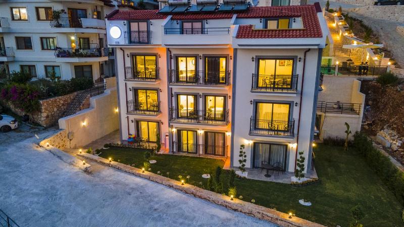 Hotel Lobelya Suites