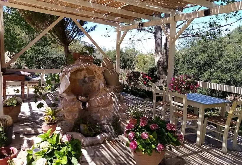 田舎風ホテル Akros Oreon