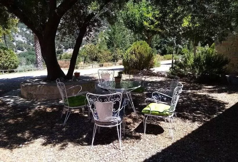 田舎風ホテル Akros Oreon