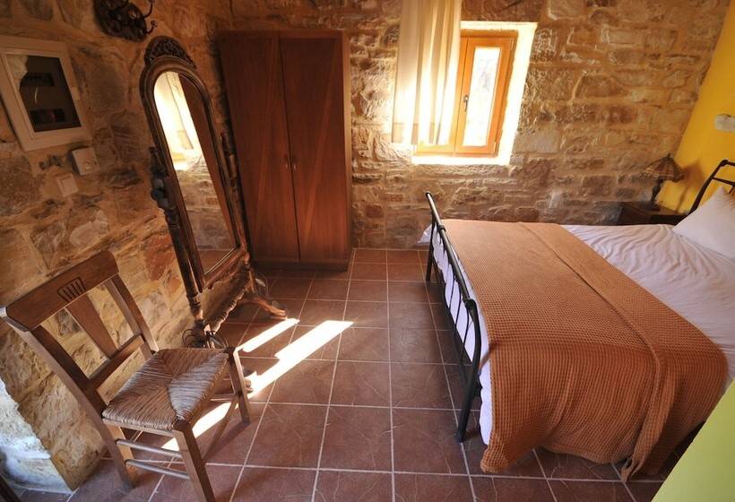 田舎風ホテル Akros Oreon