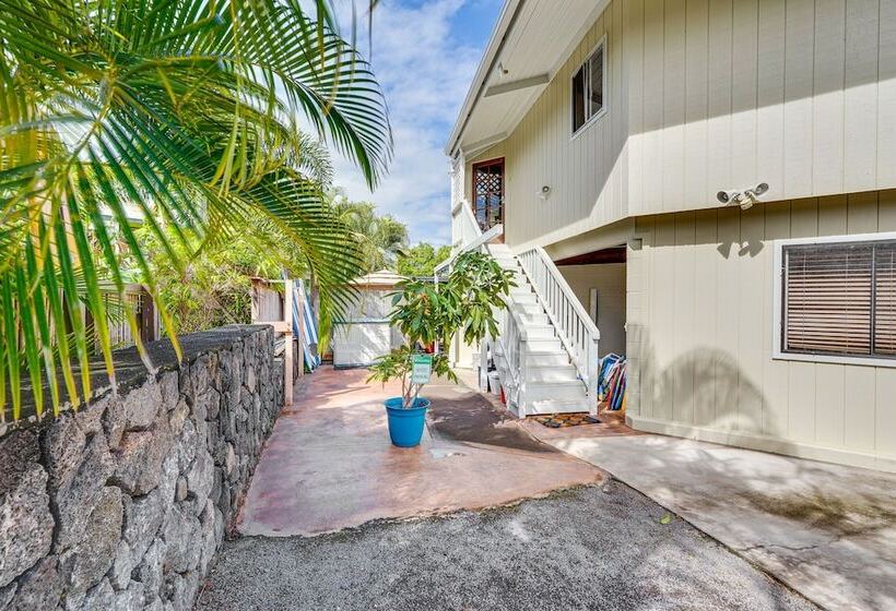 Kailua Kona Home W/ Tropical Bar: Walk To Beach!