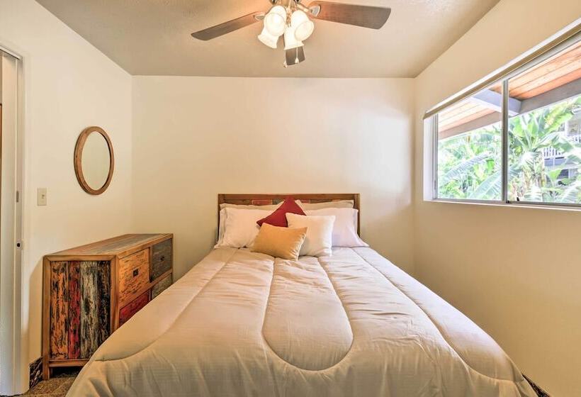 Kailua Kona Home W/ Tropical Bar: Walk To Beach!