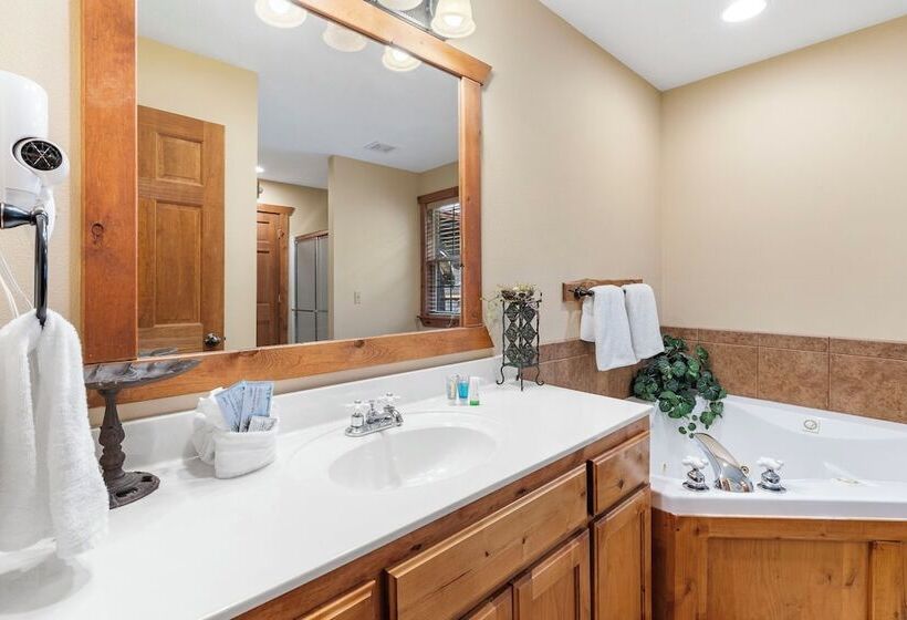 Milby Hideaway   On Site Amenities