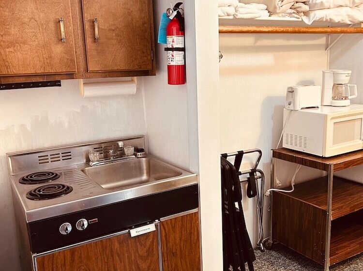 Mollyockett Motel & Swim Spa