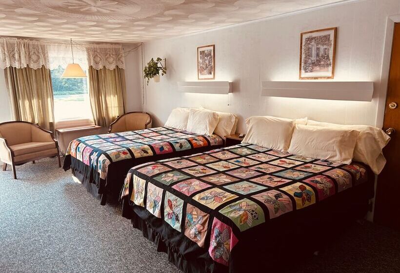 Mollyockett Motel & Swim Spa