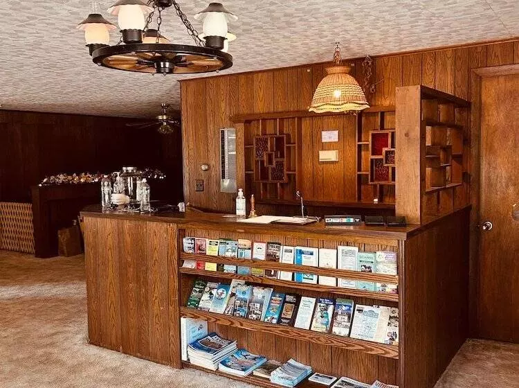 Mollyockett Motel & Swim Spa