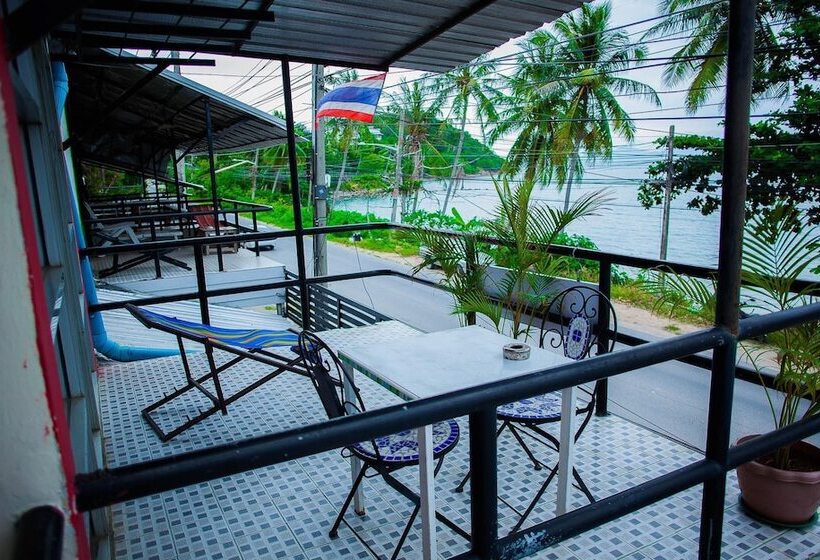 پانسیون Oimho Beach House Apartment Beach Front