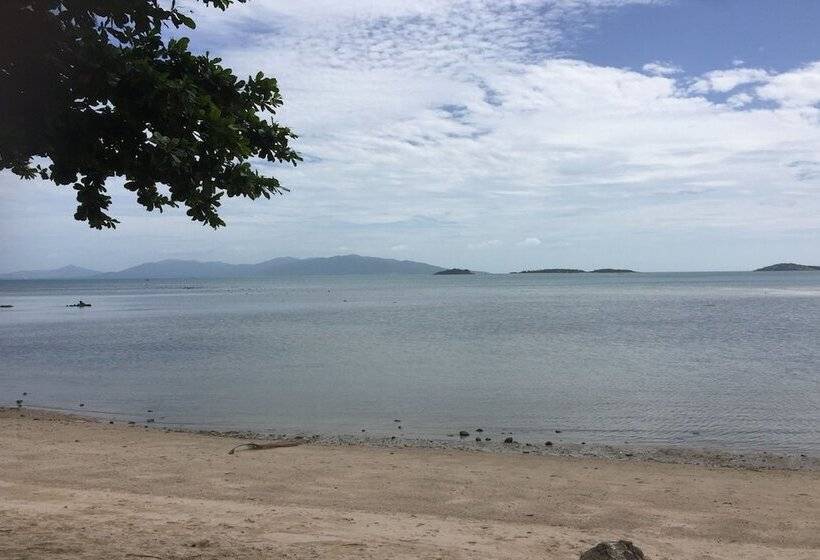 پانسیون Oimho Beach House Apartment Beach Front