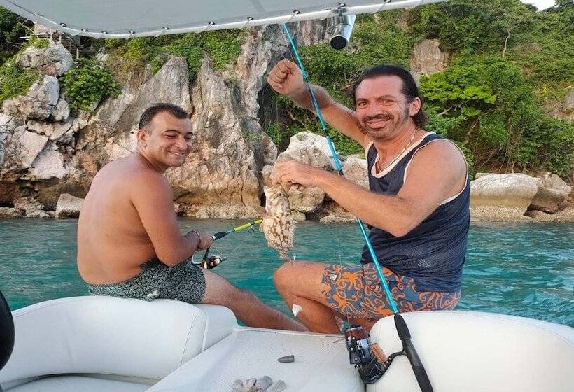 پانسیون Oimho Beach House Apartment Beach Front