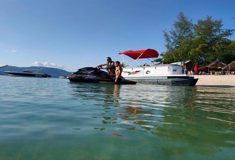 پانسیون Oimho Beach House Apartment Beach Front