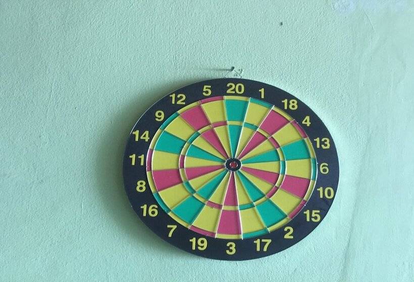 پانسیون Oimho Beach House Apartment Beach Front