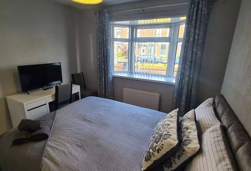 ペンション Ravenhill Town House  Belfast