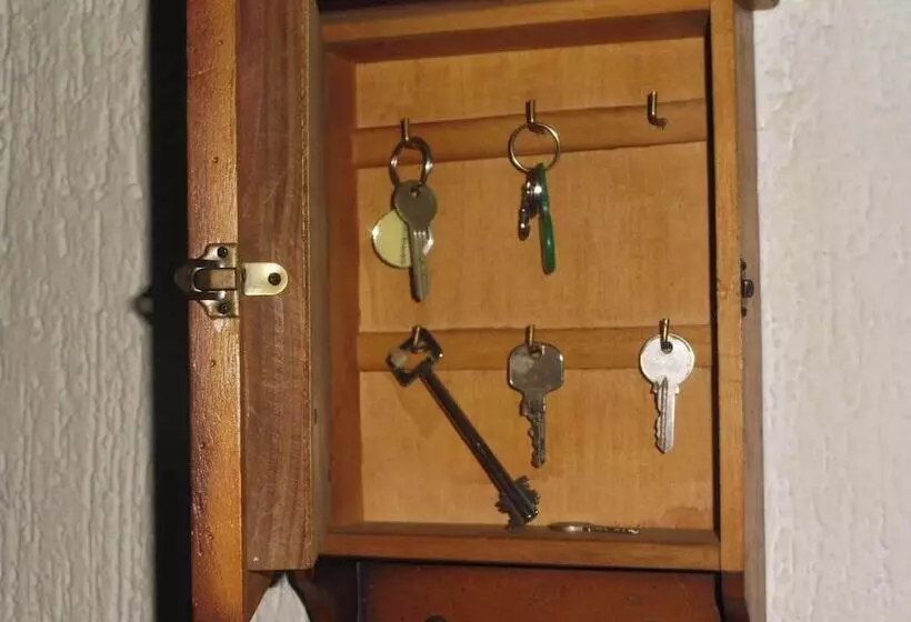 Majatalo Ul. Dinka Trinajstića 10