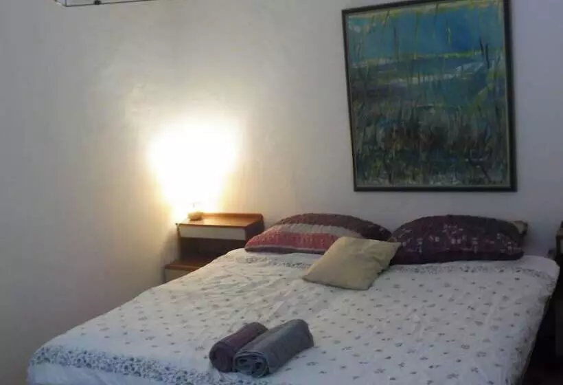 Majatalo Ul. Dinka Trinajstića 10