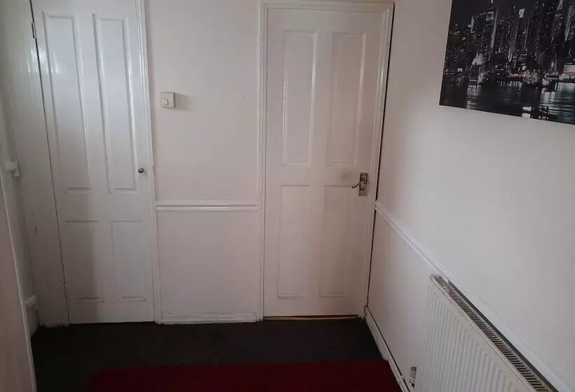 レジデンス Captivating Extra Large Room In London, To Relax