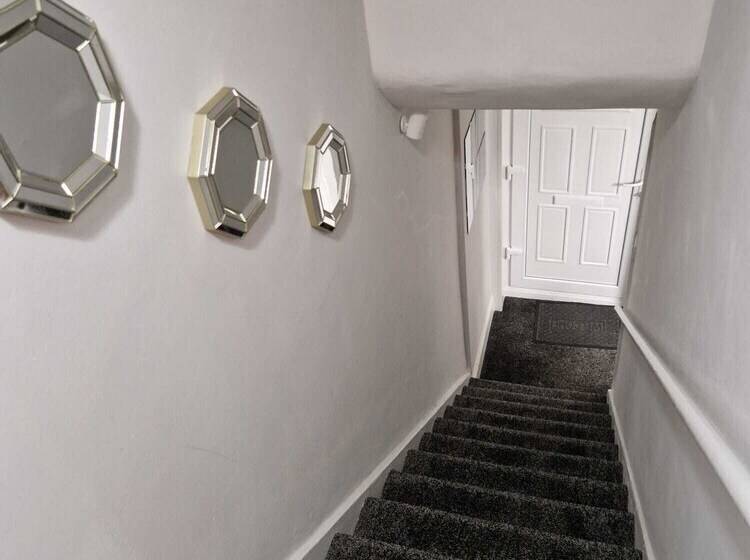 Резиденция Chester Le Street S Emerald 3 Bed House