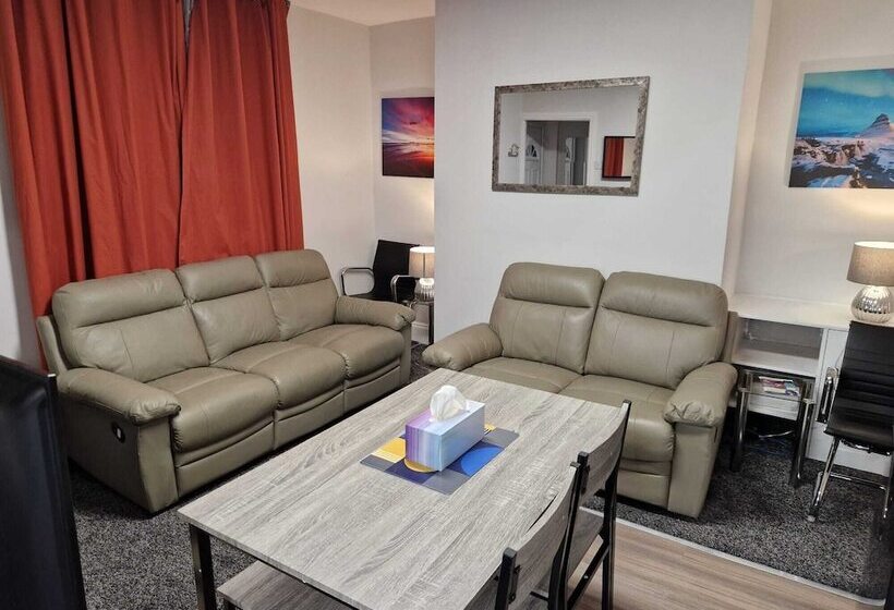 Резиденция Chester Le Street S Emerald 3 Bed House