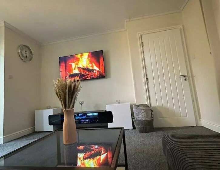 レジデンス The Hideaway Home Bd5   2 Bed Lovely Modern House