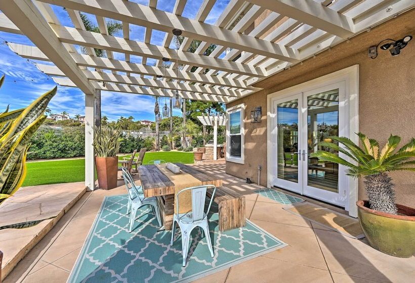Stunning Carlsbad Gem W/ Fire Pit & Hot Tub!