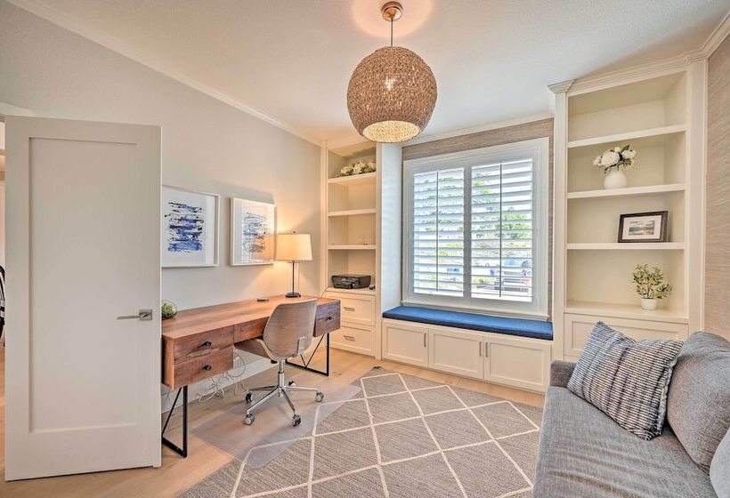 Stunning Carlsbad Gem W/ Fire Pit & Hot Tub!