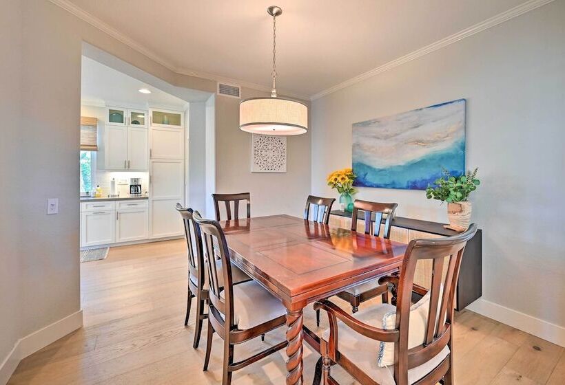 Stunning Carlsbad Gem W/ Fire Pit & Hot Tub!