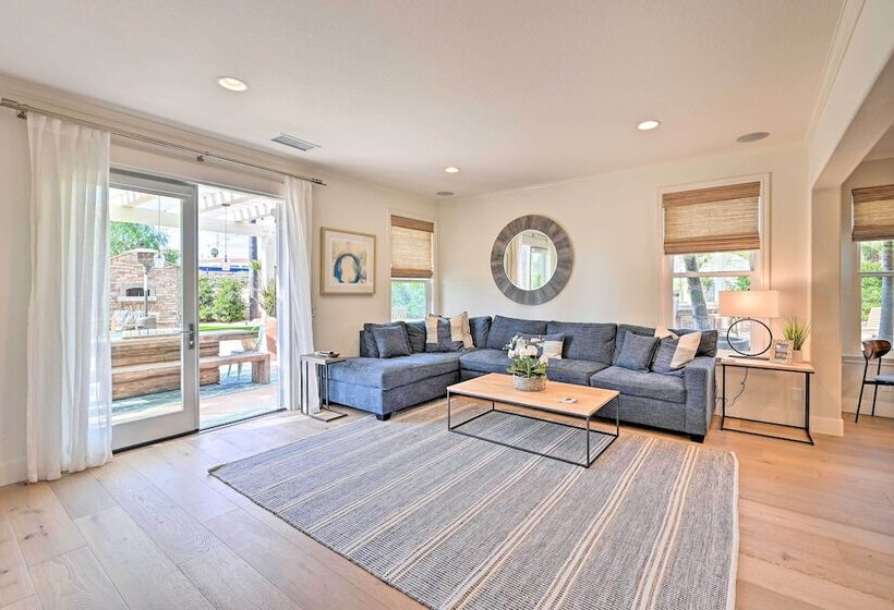 Stunning Carlsbad Gem W/ Fire Pit & Hot Tub!