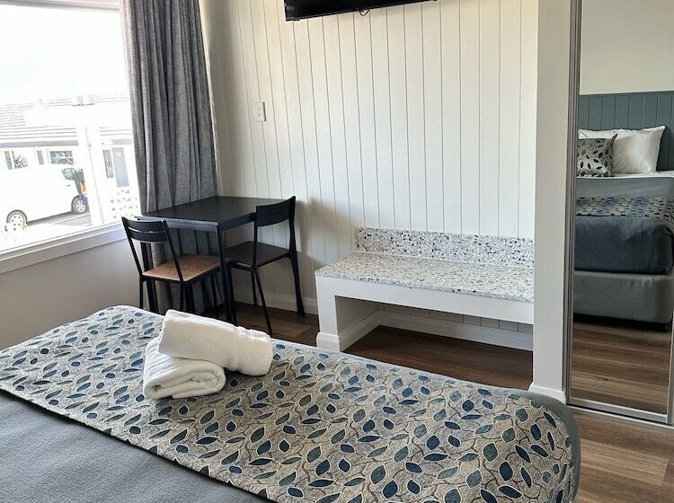 Surf Beach Motel Newcastle