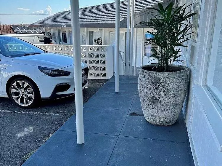 Surf Beach Motel Newcastle