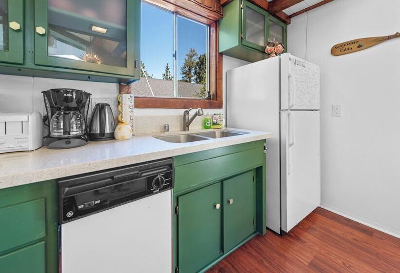 The Honey Pot Hideaway