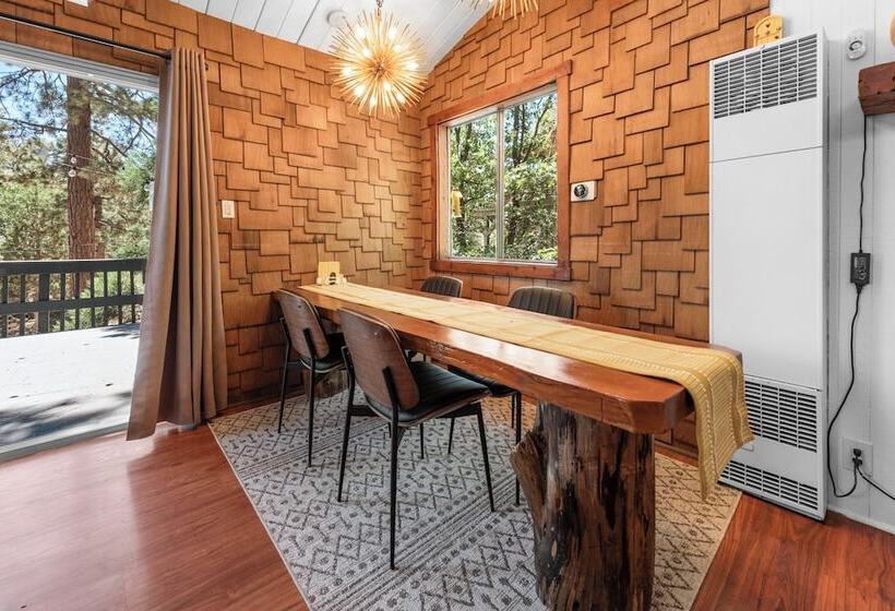 The Honey Pot Hideaway