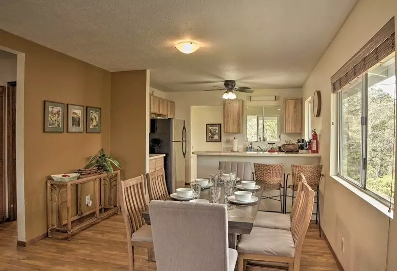 Tropical Volcano Bungalow < 4 Mi To Nat L Park!