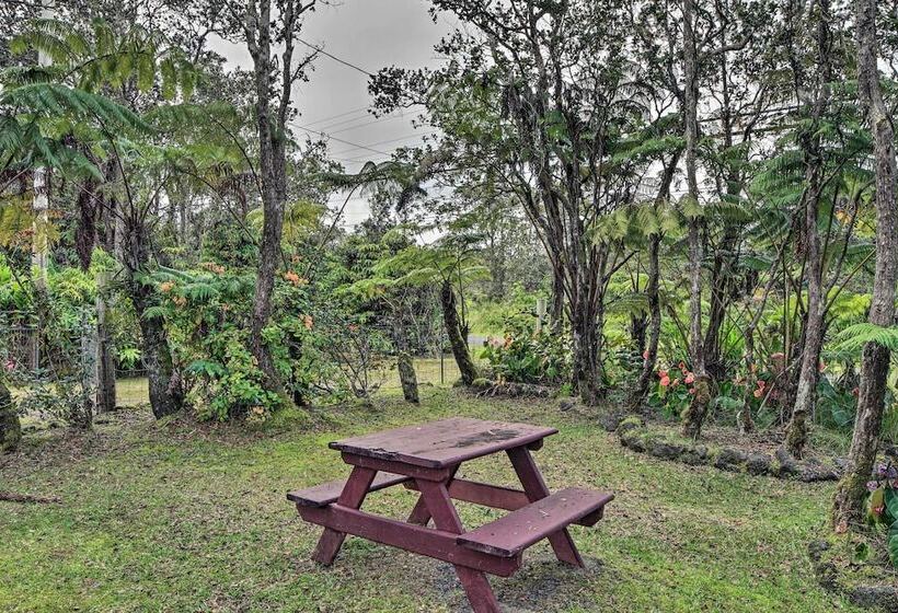 Tropical Volcano Bungalow < 4 Mi To Nat L Park!