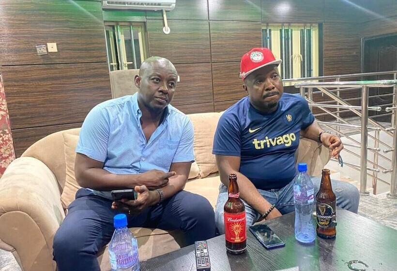 هاستل London Branch Hotel And Restaurant