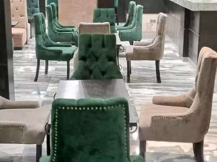 هاستل London Branch Hotel And Restaurant