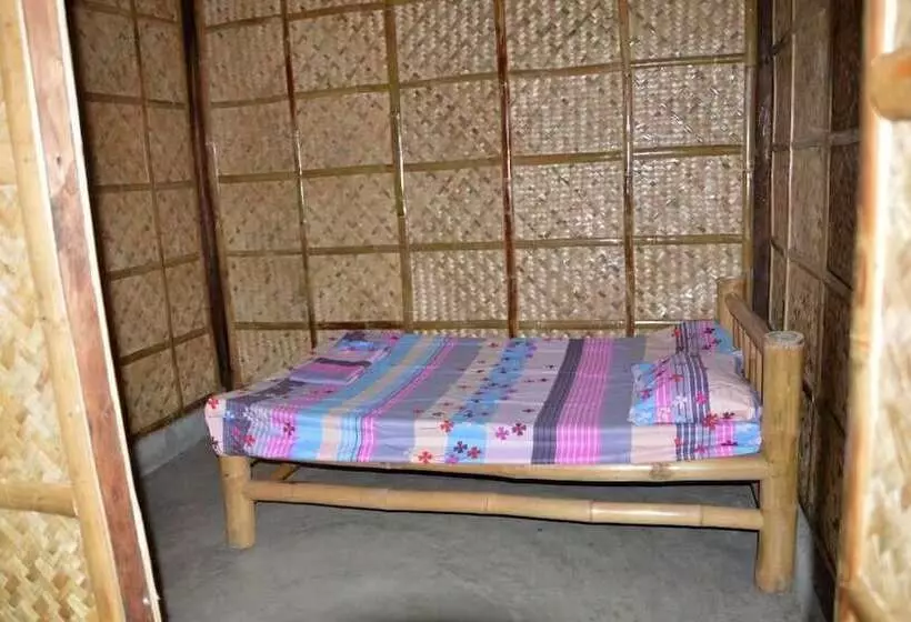 Retkeilymaja Sablayan Paraiso Beach Resort