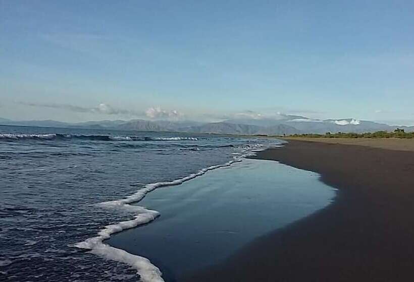 Общежитие Sablayan Paraiso Beach Resort