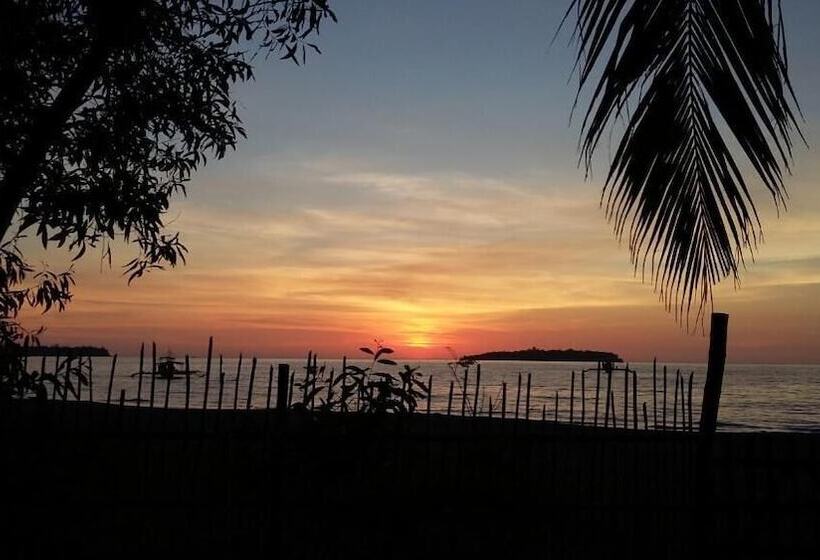 Общежитие Sablayan Paraiso Beach Resort