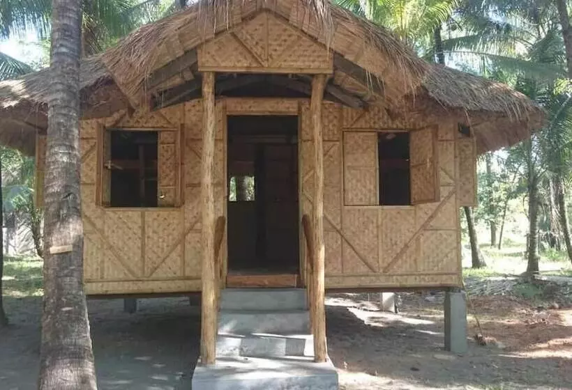 Retkeilymaja Sablayan Paraiso Beach Resort