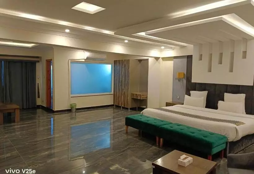 Faletti S Grand Hotel Murree