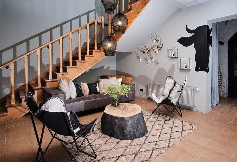 Grill House & Hotel Pernigele