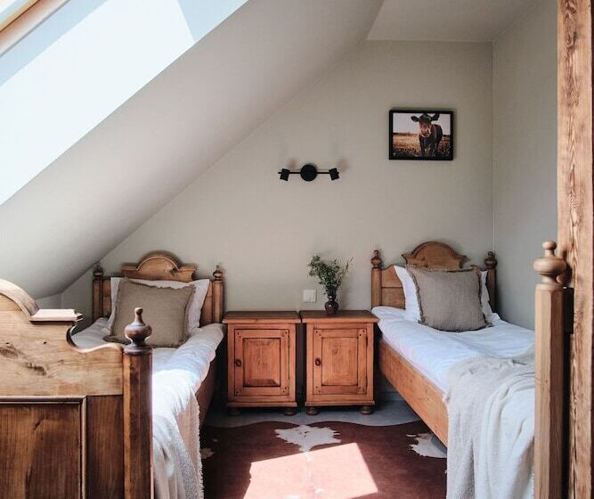 Grill House & Hotel Pernigele